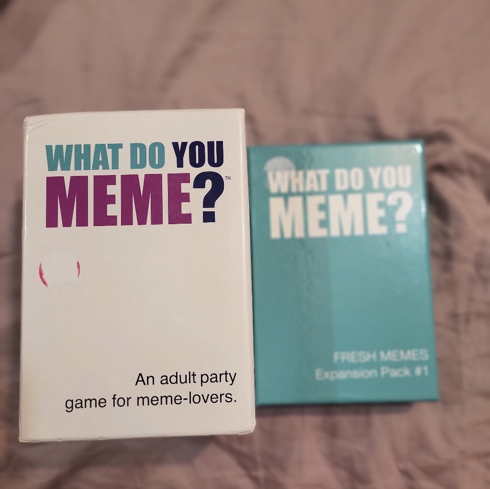"What Do You Meme" Game Lot